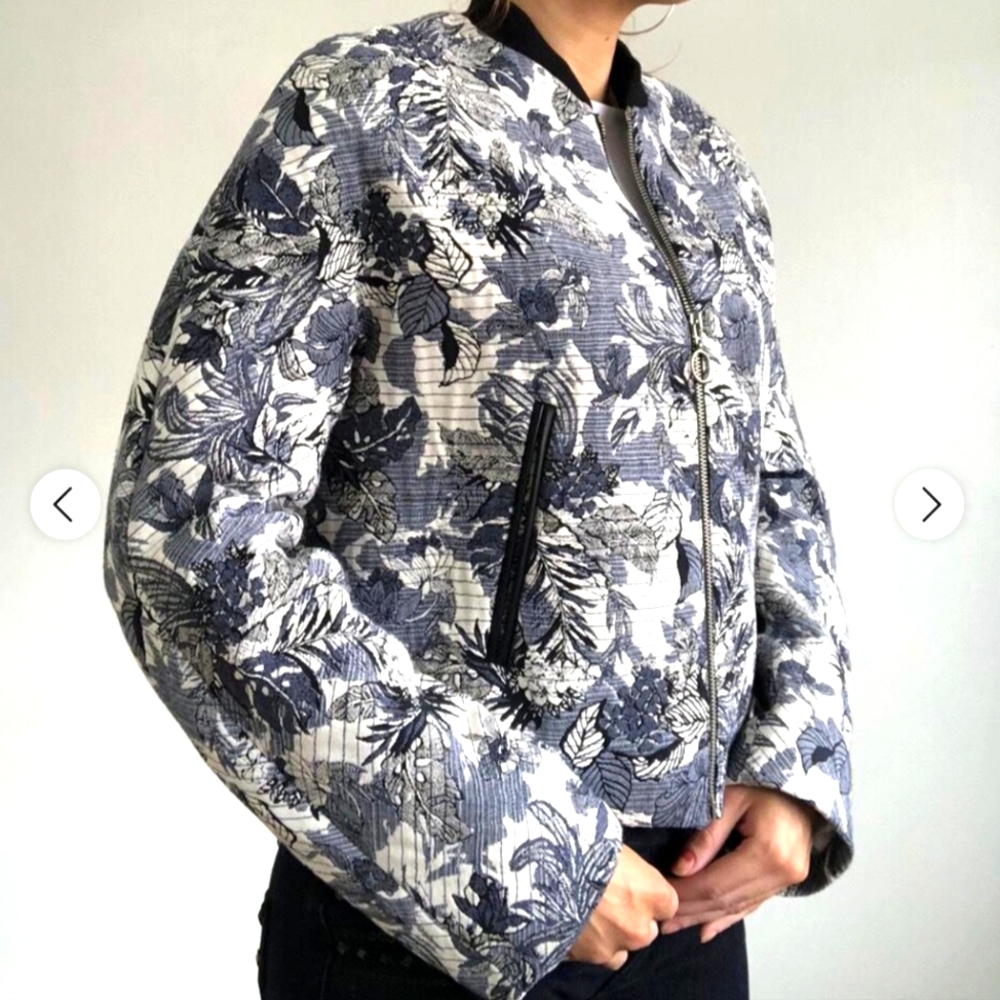 Zara Basic Floral Cropped Jacket
